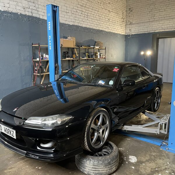 Nissan S15 Silvia